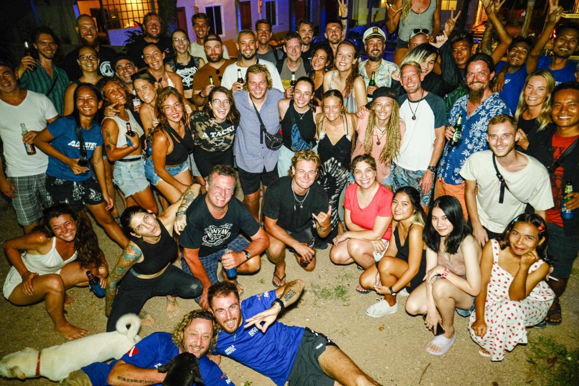 Escape Divers - Jungle Hostel And Dive Centre Koh Tao Exterior photo